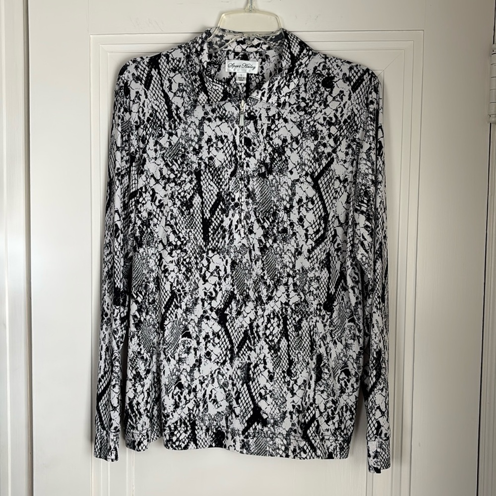 Sport Haley 3/4 zip shirt